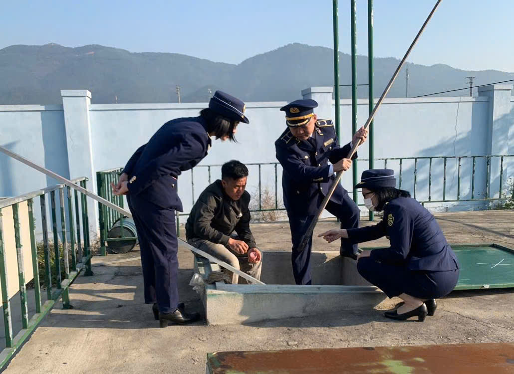 Nghệ An giám sát chặt hoạt động kinh doanh xăng dầu, bảo đảm nguồn cung- Ảnh 2.