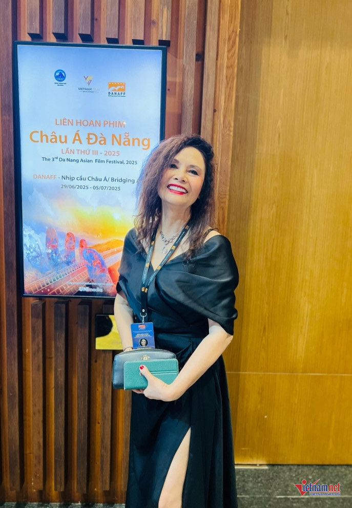 NSND Minh Châu ở tuổi 70: Con gái mời sang nước ngoài sinh sống nhưng thích ở Việt Nam hơn- Ảnh 2. NSND Minh Châu ở tuổi 70: Con gái mời sang nước ngoài sinh sống nhưng thích ở Việt Nam hơn- Ảnh 2.