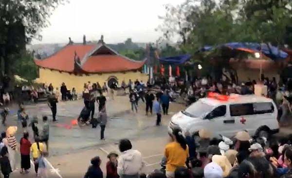 Tin mới nhất về sức khỏe đô vật bị thương tại lễ hội Đền Thượng Núi Xây- Ảnh 1. Tin mới nhất về sức khỏe đô vật bị thương tại lễ hội Đền Thượng Núi Xây- Ảnh 1.