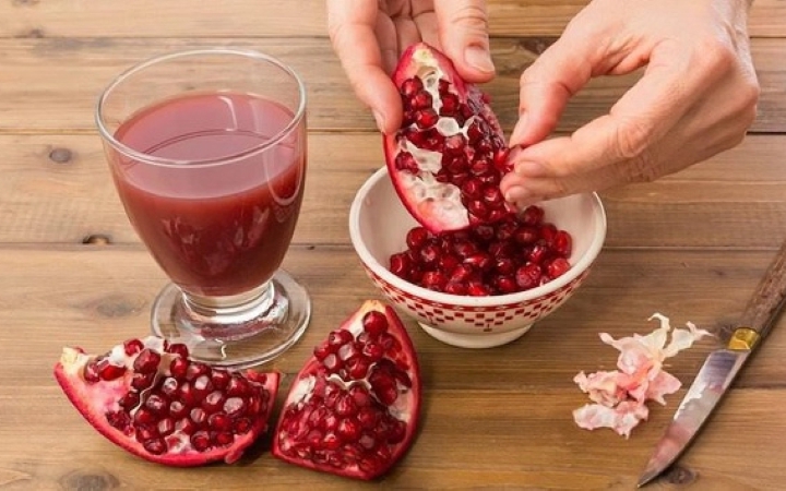 Ngạc nhiên về khả năng chống lão hóa của loại rau sẵn có- Ảnh 2. 3 cách ăn quả lựu tốt nhất giúp chống lão hóa