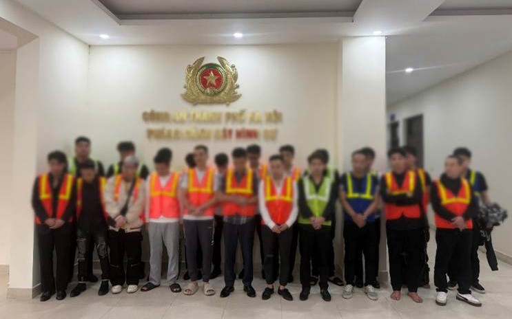Khởi tố 26 đối tượng liên quan đến kinh doanh bóng cười tại Sành Lounge