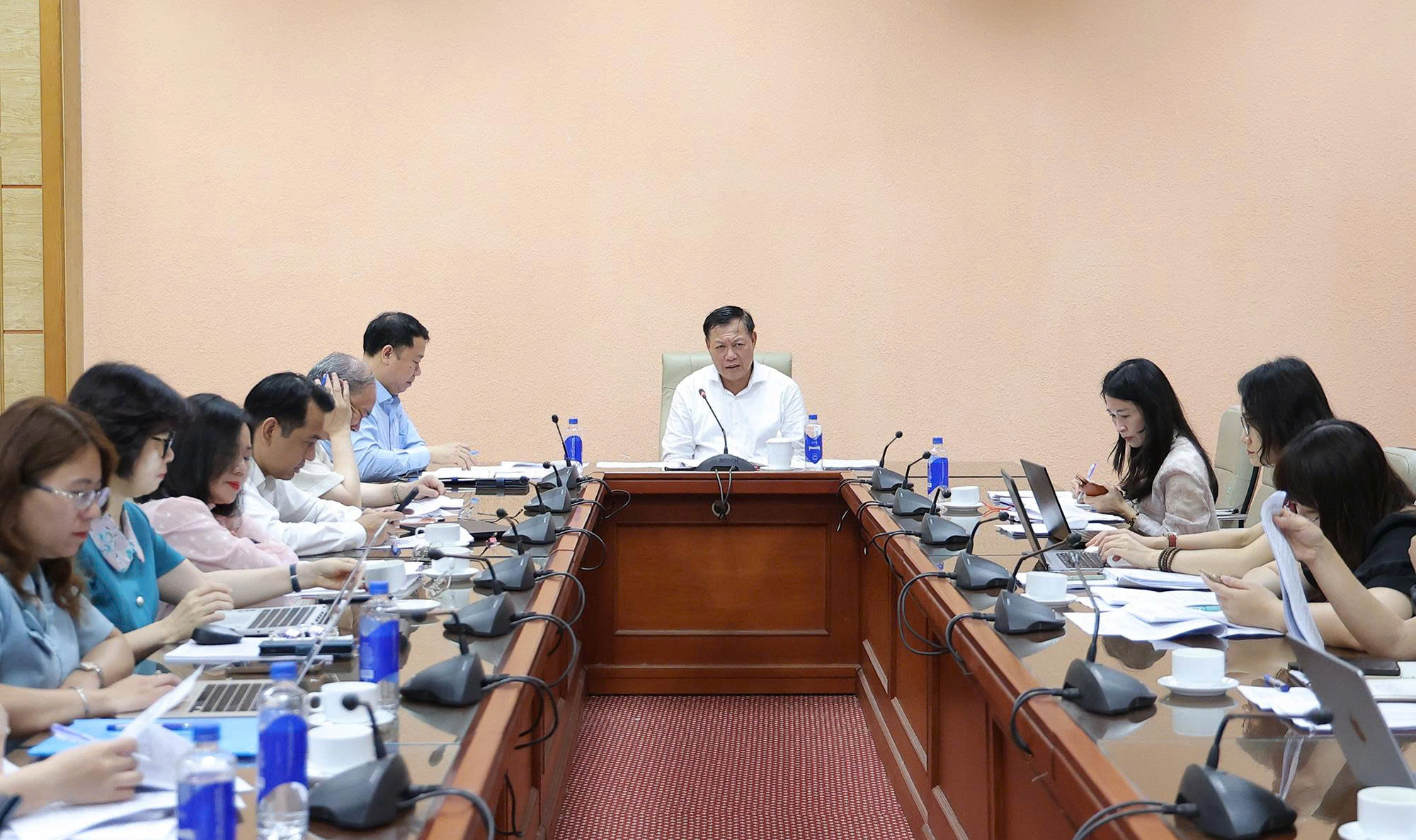 Đẩy nhanh hoàn thiện Nghị định hướng dẫn Luật Dân số, làm rõ nhiều chính sách hỗ trợ thiết thực- Ảnh 6. Đẩy nhanh hoàn thiện Nghị định hướng dẫn Luật Dân số, làm rõ nhiều chính sách hỗ trợ thiết thực- Ảnh 6.