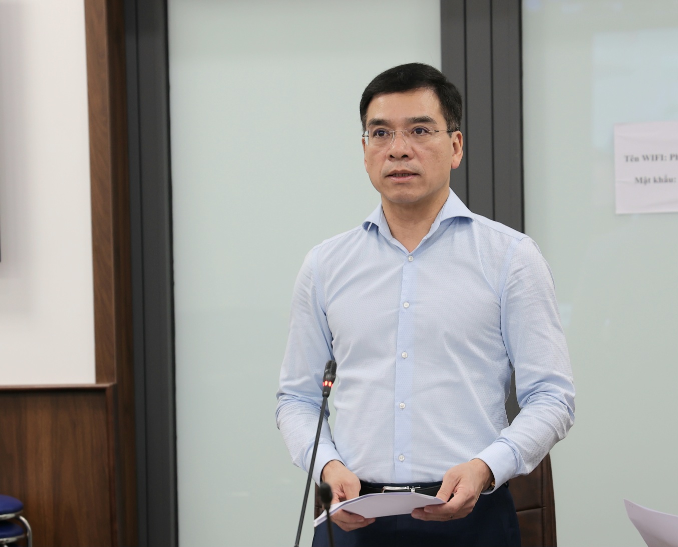 Siết chặt điều trị tay chân miệng: Nâng năng lực hồi sức, đảm bảo cách ly, chuyển tuyến an toàn- Ảnh 1.