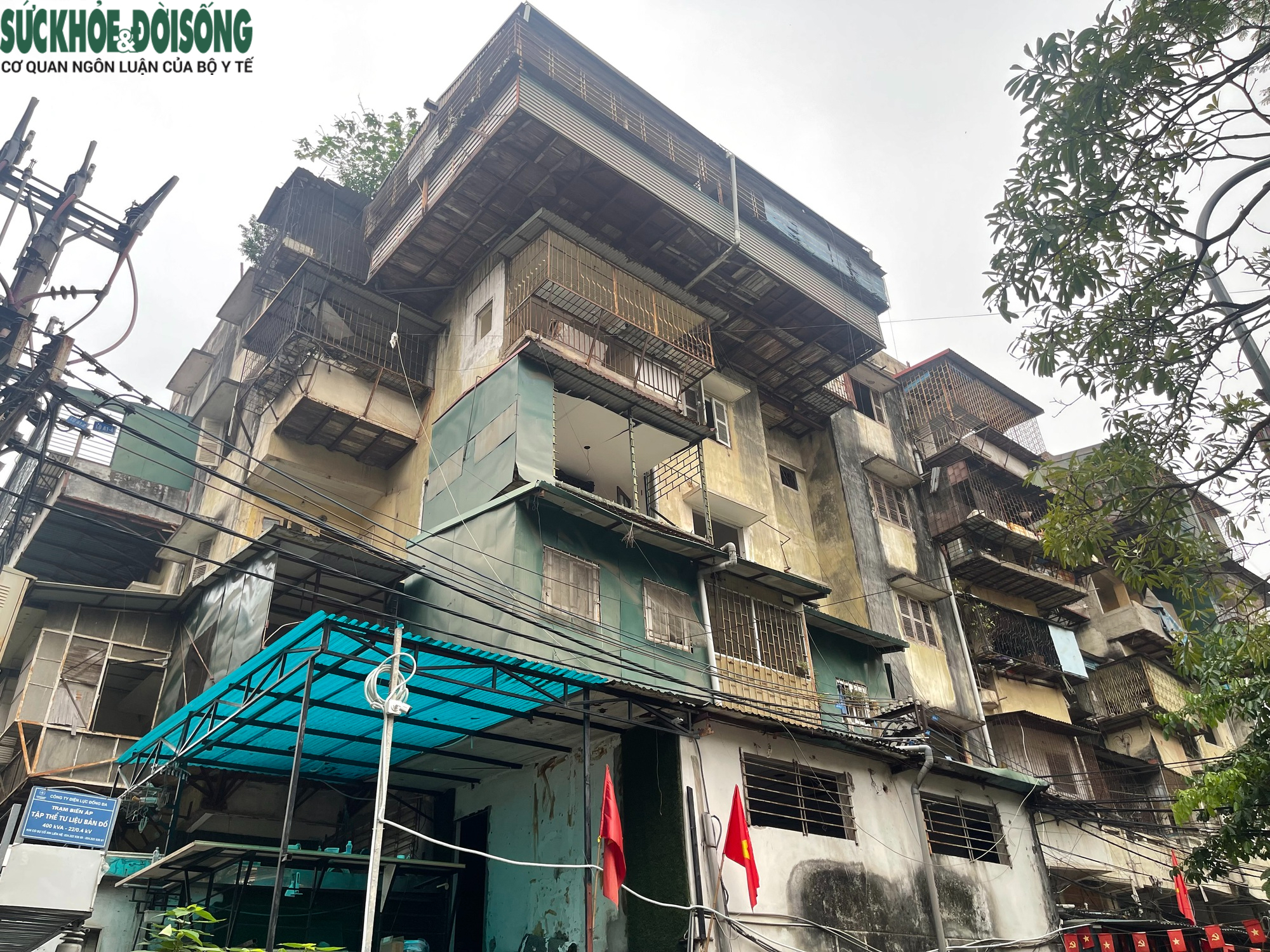 Chung cư xuống cấp nghiêm trọng giữa trung tâm Hà Nội chuẩn bị 'thay áo mới'- Ảnh 6.