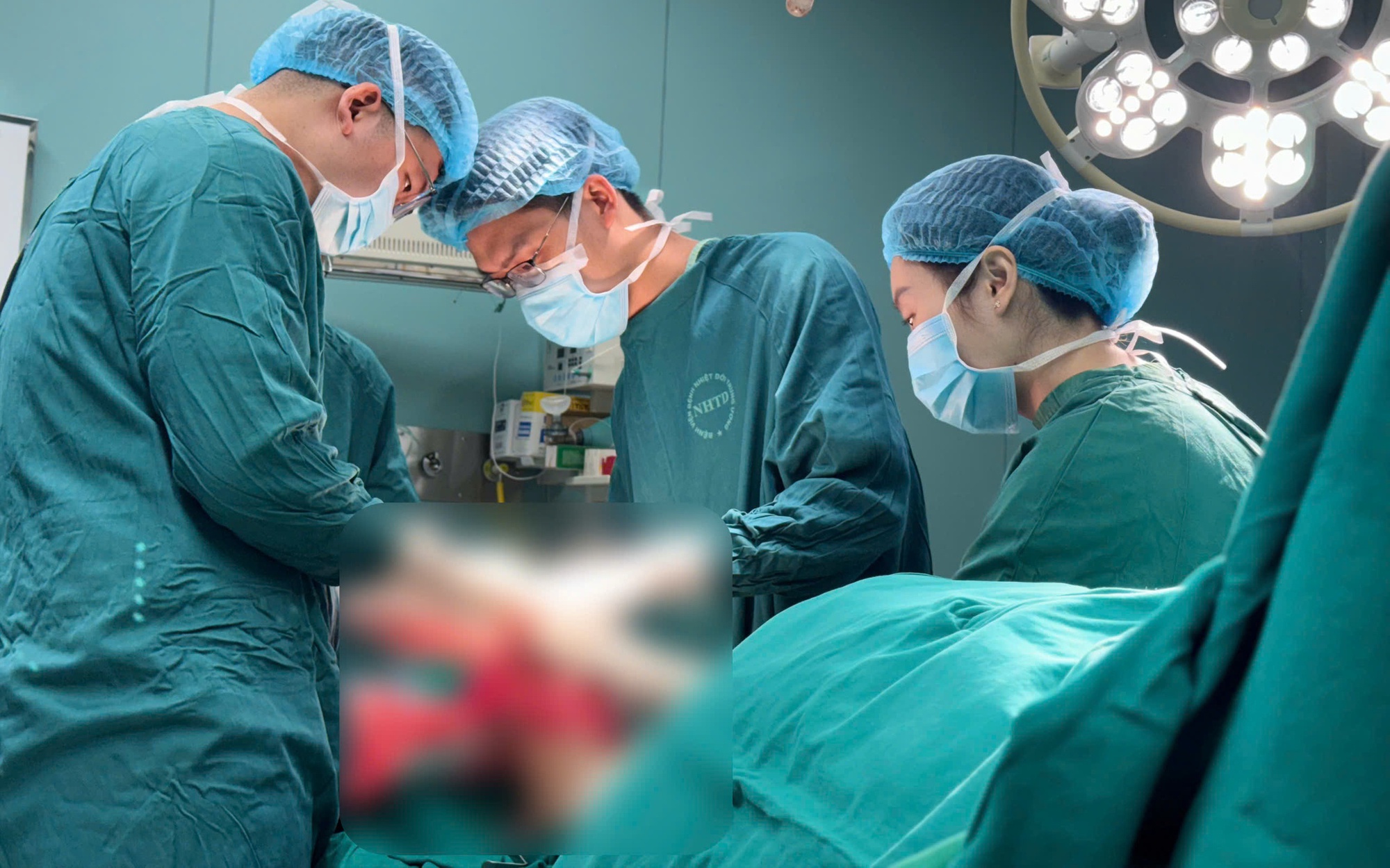 Bệnh nhân ung thư gan tiên lượng sống không quá 9 tháng vẫn kiên cường điều trị sau 3 năm- Ảnh 4.