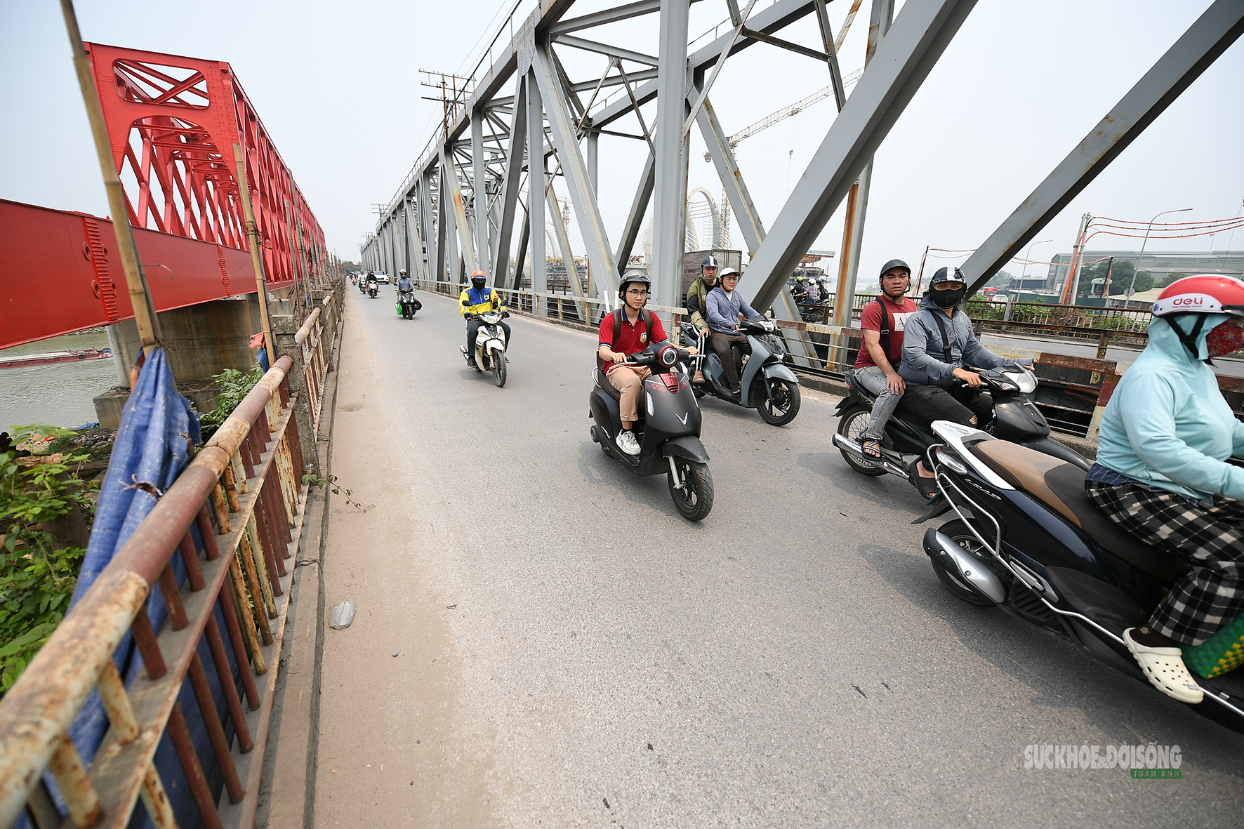 Cầu Đuống mới lộ diện sau 3 năm thi công- Ảnh 1.