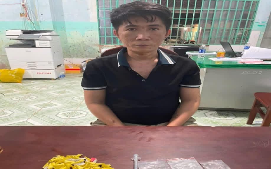 Thu giữ hơn 4 tấn phân bón không rõ nguồn gốc tại Cao Bằng- Ảnh 2.