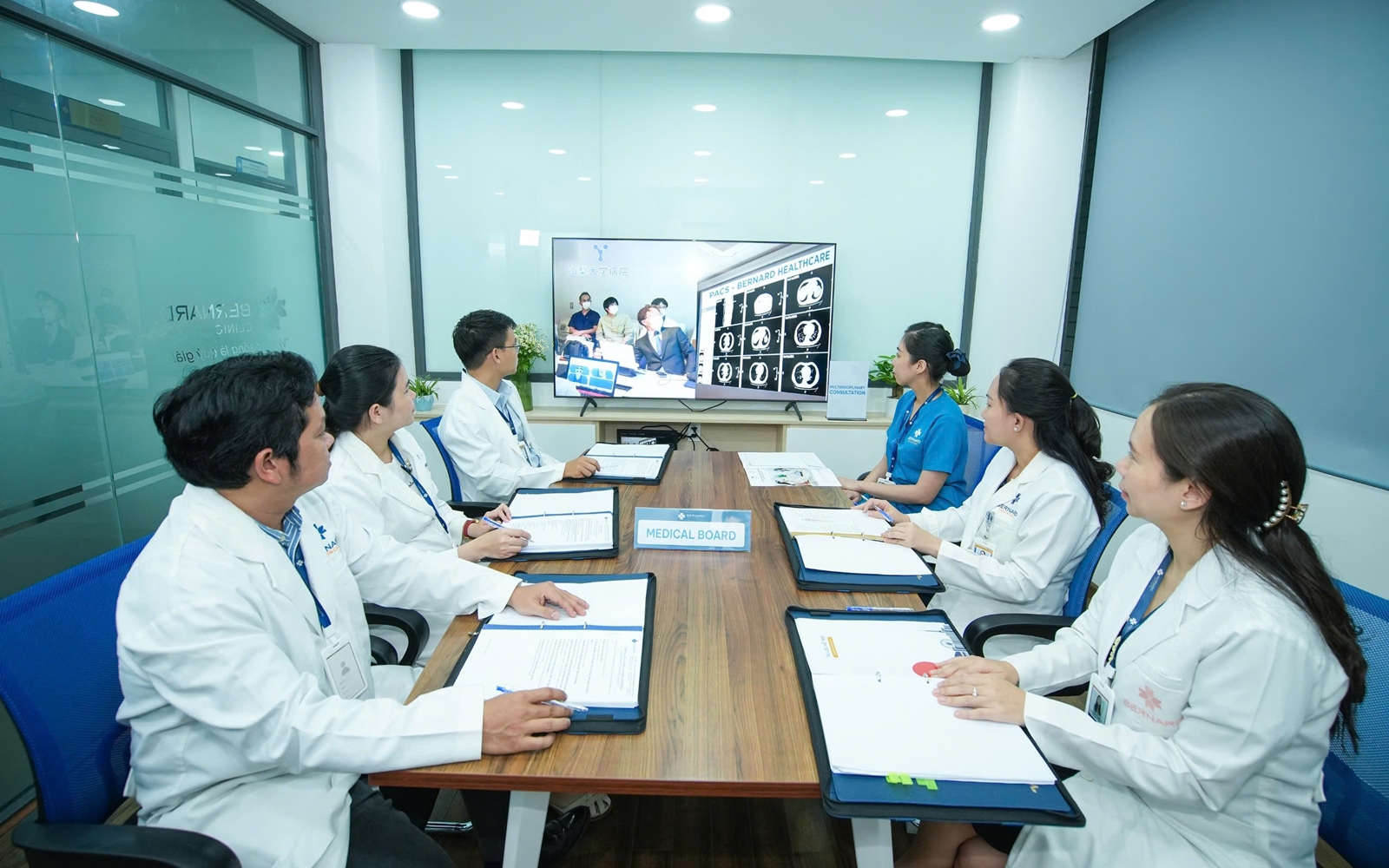 Từ nỗi sợ ‘bỏ sót’ đến hành trình gõ cửa y học Nhật Bản 1 3 1775887647491584537122 67 0 1067 1600 crop 1775887833425705008608