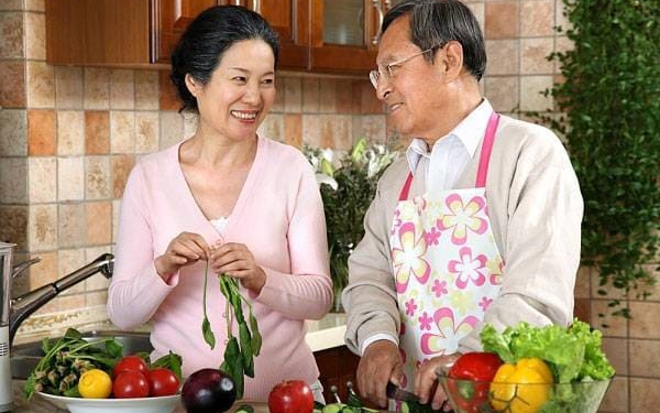 Tuổi trung niên ăn gì hỗ trợ da đẹp, người khoẻ và trẻ lâu?