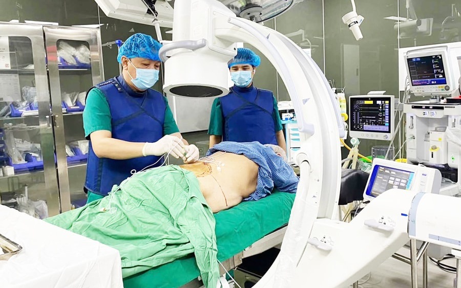 Làm rõ thẩm quyền HĐND, UBND, Chủ tịch UBND trong Luật Thủ đô (sửa đổi)- Ảnh 4. Hoàn thiện quy định về y tế trong dự thảo Luật Thủ đô: Tránh chồng chéo, bảo đảm tính khả thi