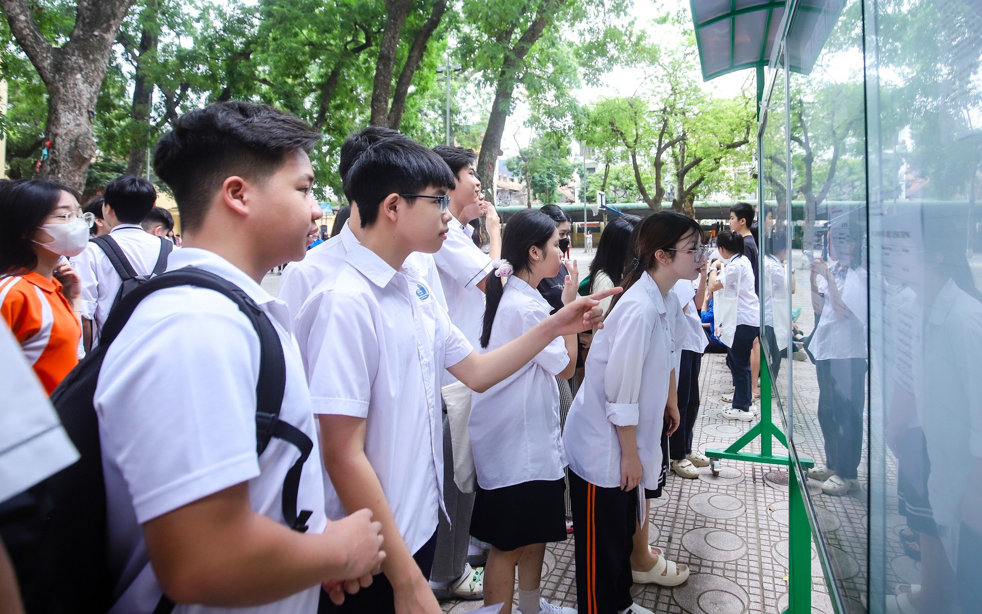 Tính toán kỹ nguyện vọng lớp 10 để không trượt oan trước tỉ lệ chọi cao