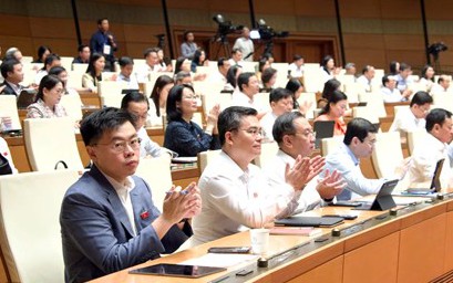 Quốc hội bổ sung việc tháo gỡ khó khăn, vướng mắc cho các dự án tồn đọng- Ảnh 2.