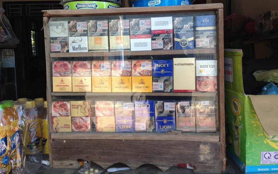 Phát hiện cơ sở chứa gần 9.000 lít rượu táo mèo, rượu mơ... đựng trong can nhựa, dán nhãn sơ sài- Ảnh 4.