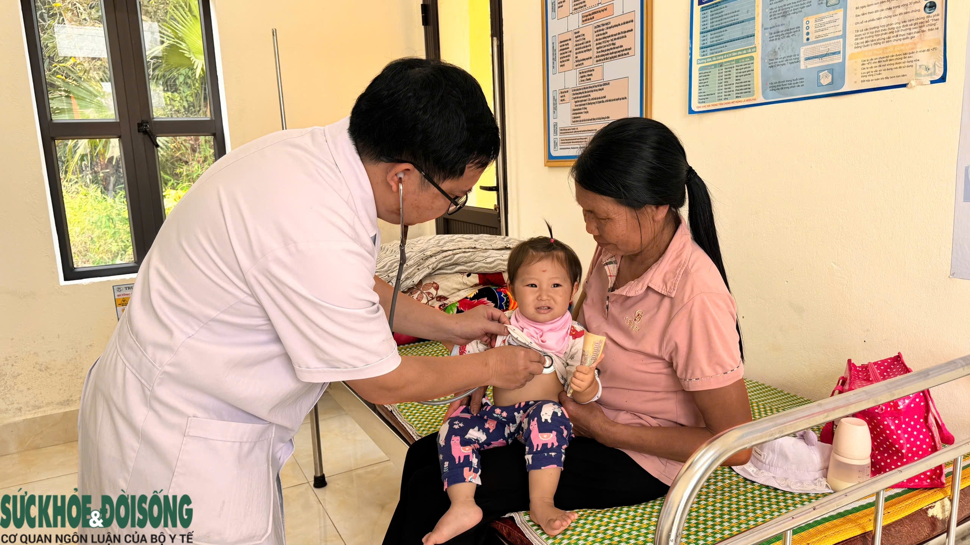 Quảng Ninh quyết tháo gỡ ‘điểm nghẽn’ cho y tế cơ sở- Ảnh 3.