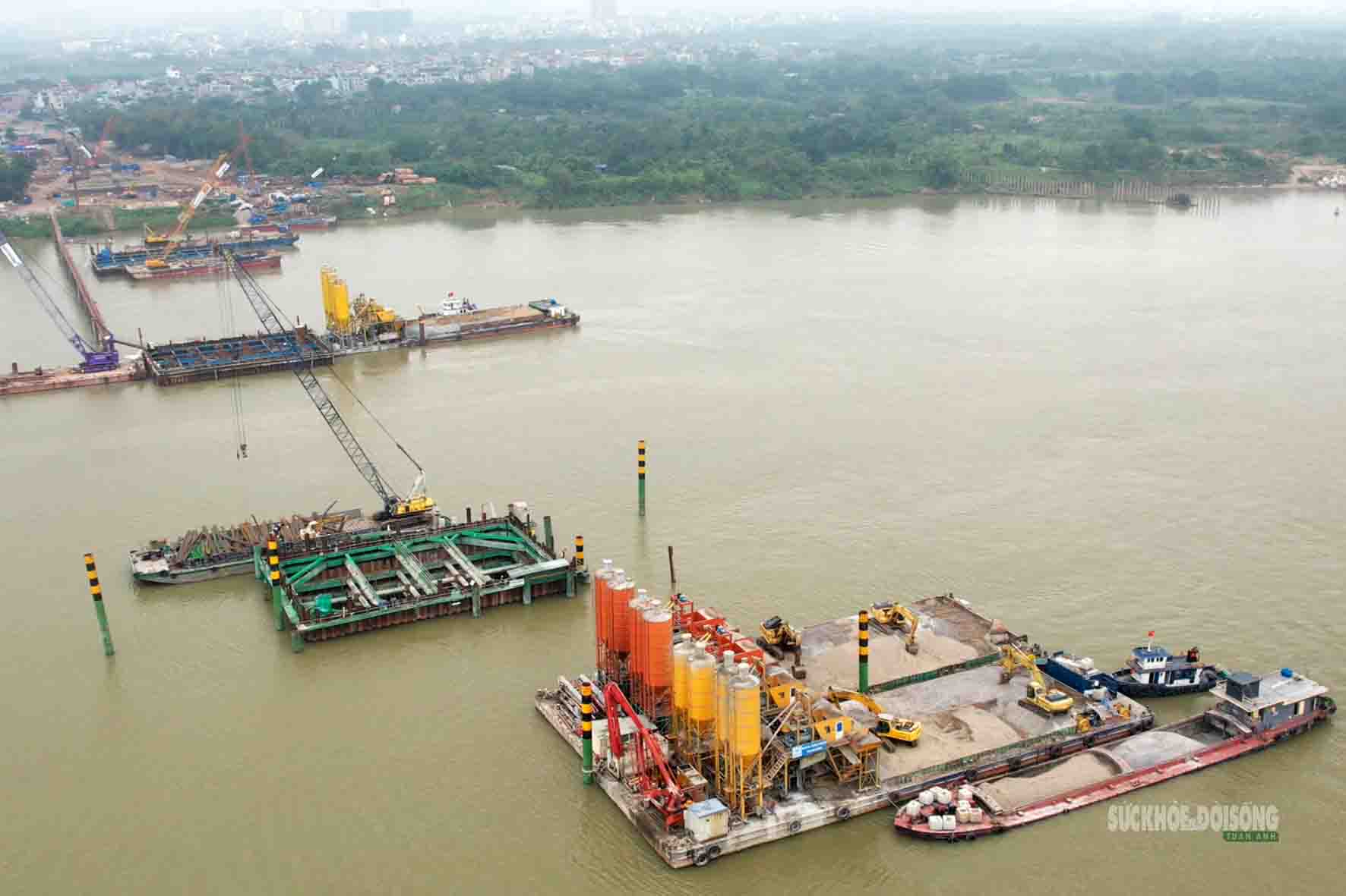Cầu Trần Hưng Đạo tăng tốc thi công, chạy đua trước mùa lũ- Ảnh 6.
