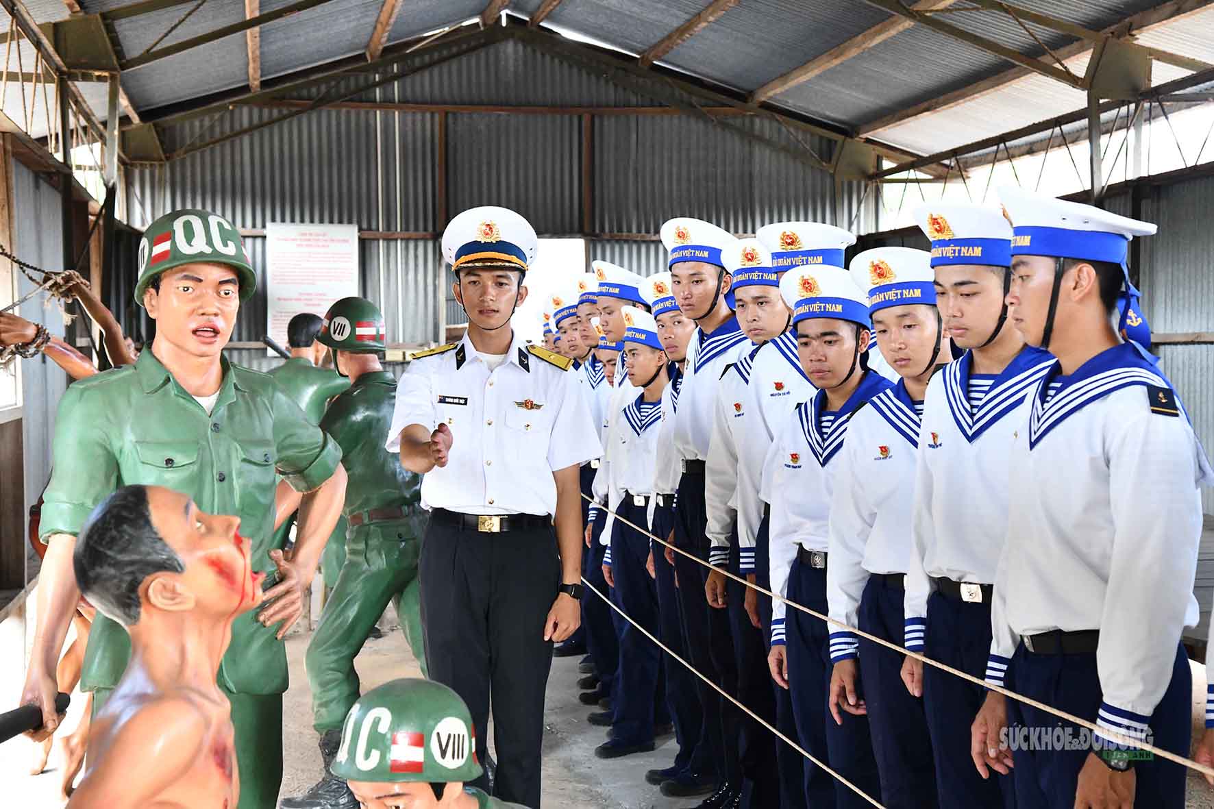 Chiến sĩ mới Vùng 5 Hải quân về nguồn- Ảnh 3.