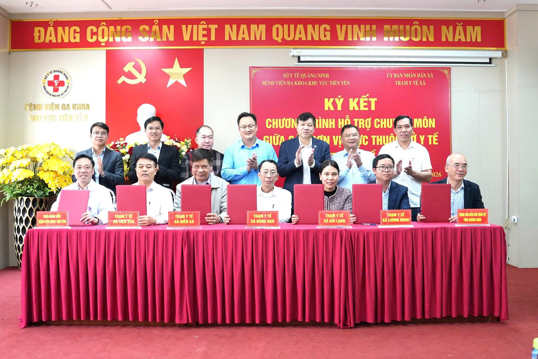 Quảng Ninh quyết tháo gỡ ‘điểm nghẽn’ cho y tế cơ sở- Ảnh 2.