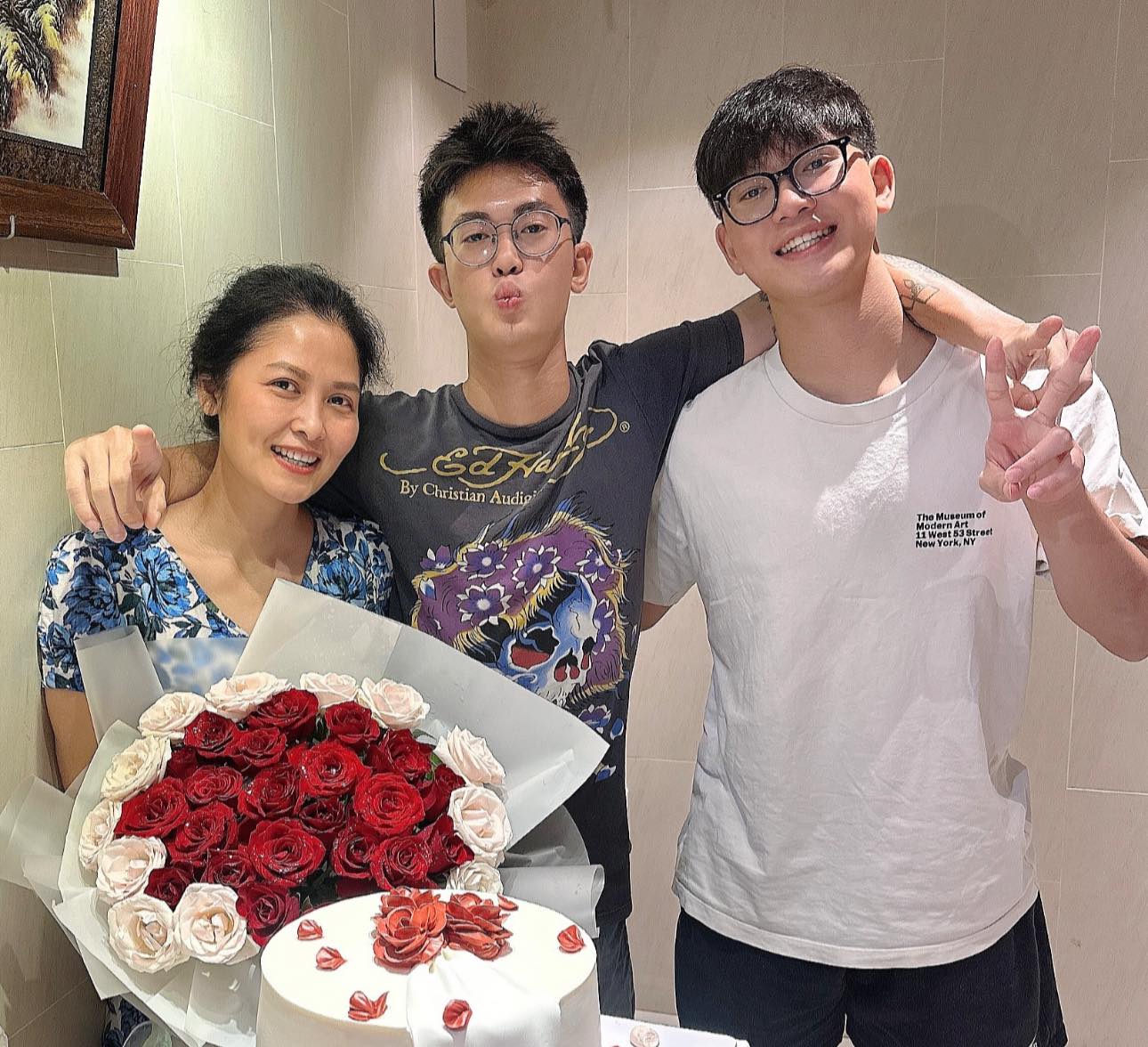 Con trai của nữ diễn viên “Mưa đỏ” nghe lời mẹ, không theo đuổi sự nghiệp diễn xuất- Ảnh 5.