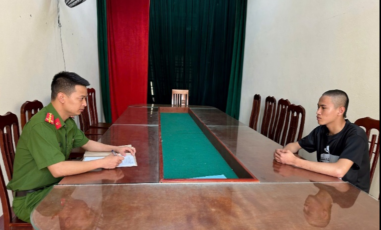 Đi câu cá, nam thanh niên tiện tay trộm 2 chỉ vàng- Ảnh 1. Đi câu cá, nam thanh niên tiện tay trộm 2 chỉ vàng- Ảnh 1.