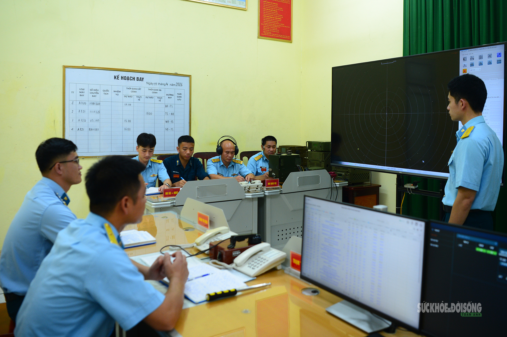 Những người đi tìm tín hiệu giữa đại ngàn- Ảnh 7.