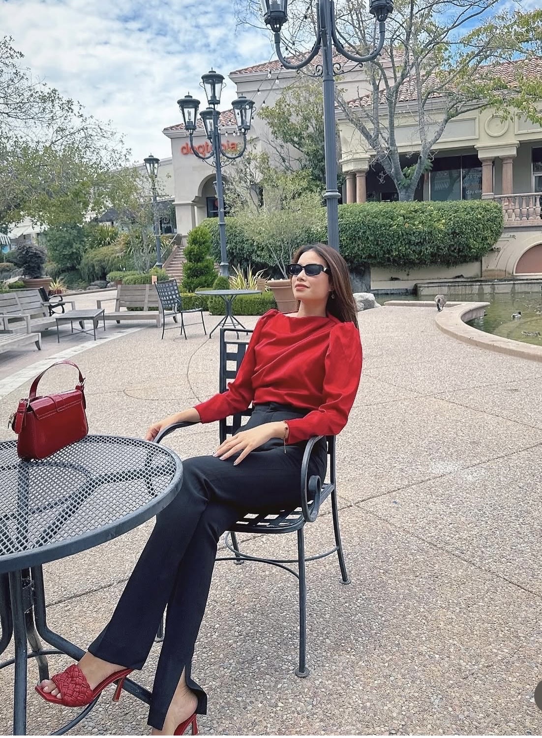 Cuộc sống tuổi U40 của Hoa hậu Phạm Hương ở Mỹ, hôn nhân không trục trặc như lời đồn- Ảnh 9. Cuộc sống tuổi U40 của Hoa hậu Phạm Hương ở Mỹ, hôn nhân không trục trặc như lời đồn- Ảnh 9.