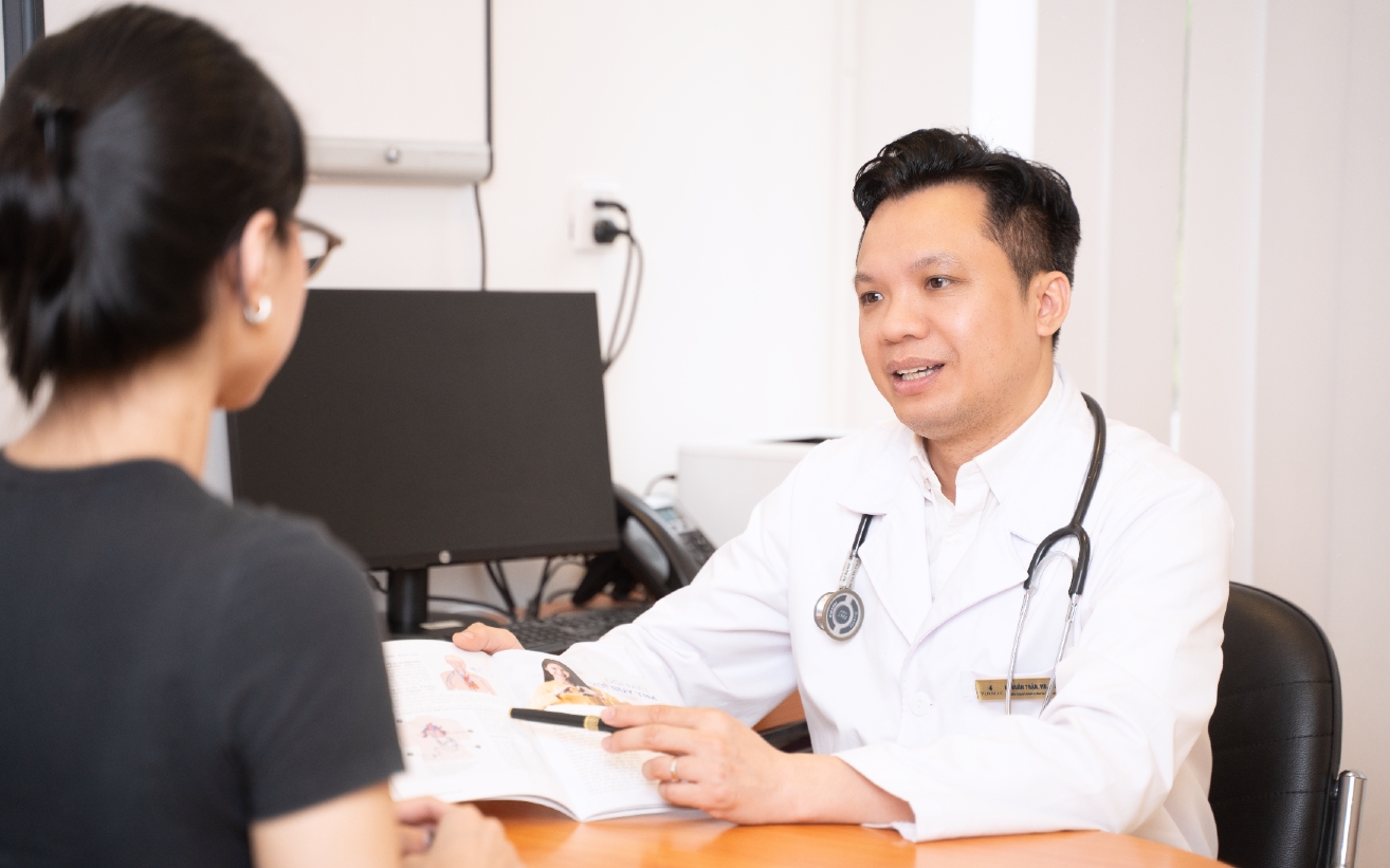 anh 1 17762450822641368958941 0 0 821 1314 crop 17762451596631596562529