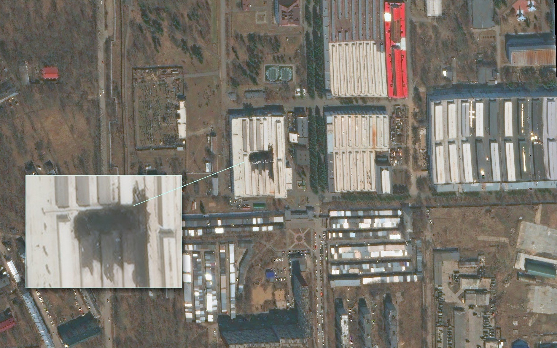 Tiêm kích tàng hình Su-57 Nga sắp 'canh giữ' bầu trời châu Á- Ảnh 2. Ảnh vệ tinh tiết lộ thiệt hại tại nhà máy sản xuất tiêm kích Su-57 Nga sau vụ cháy lớn