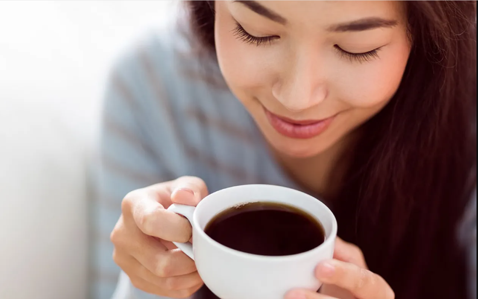 Uống cà phê có gây nổi mụn không?- Ảnh 2.