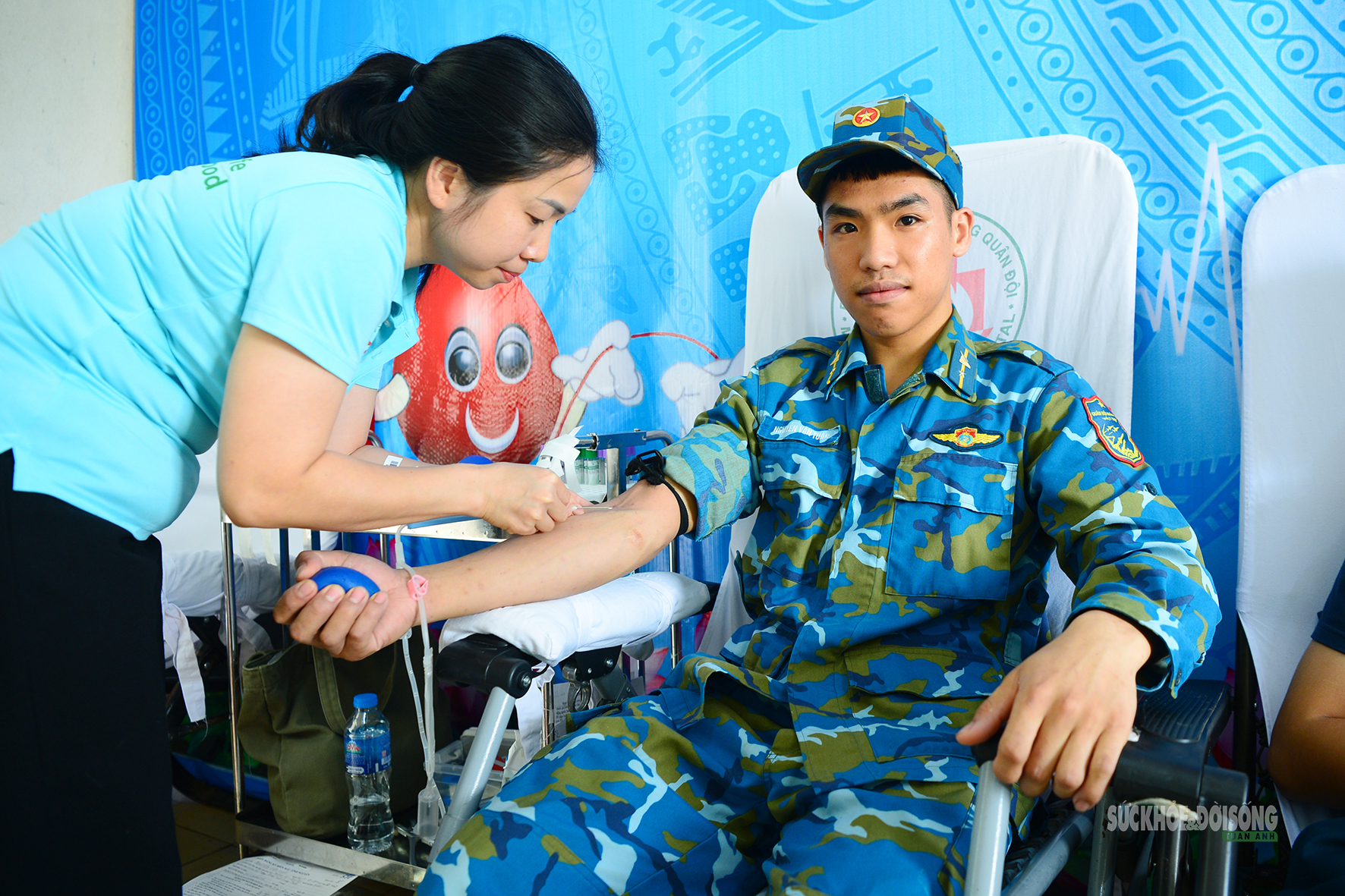 Chiến sĩ mới Sư đoàn 365 hào hứng hiến máu tình nguyện- Ảnh 7.