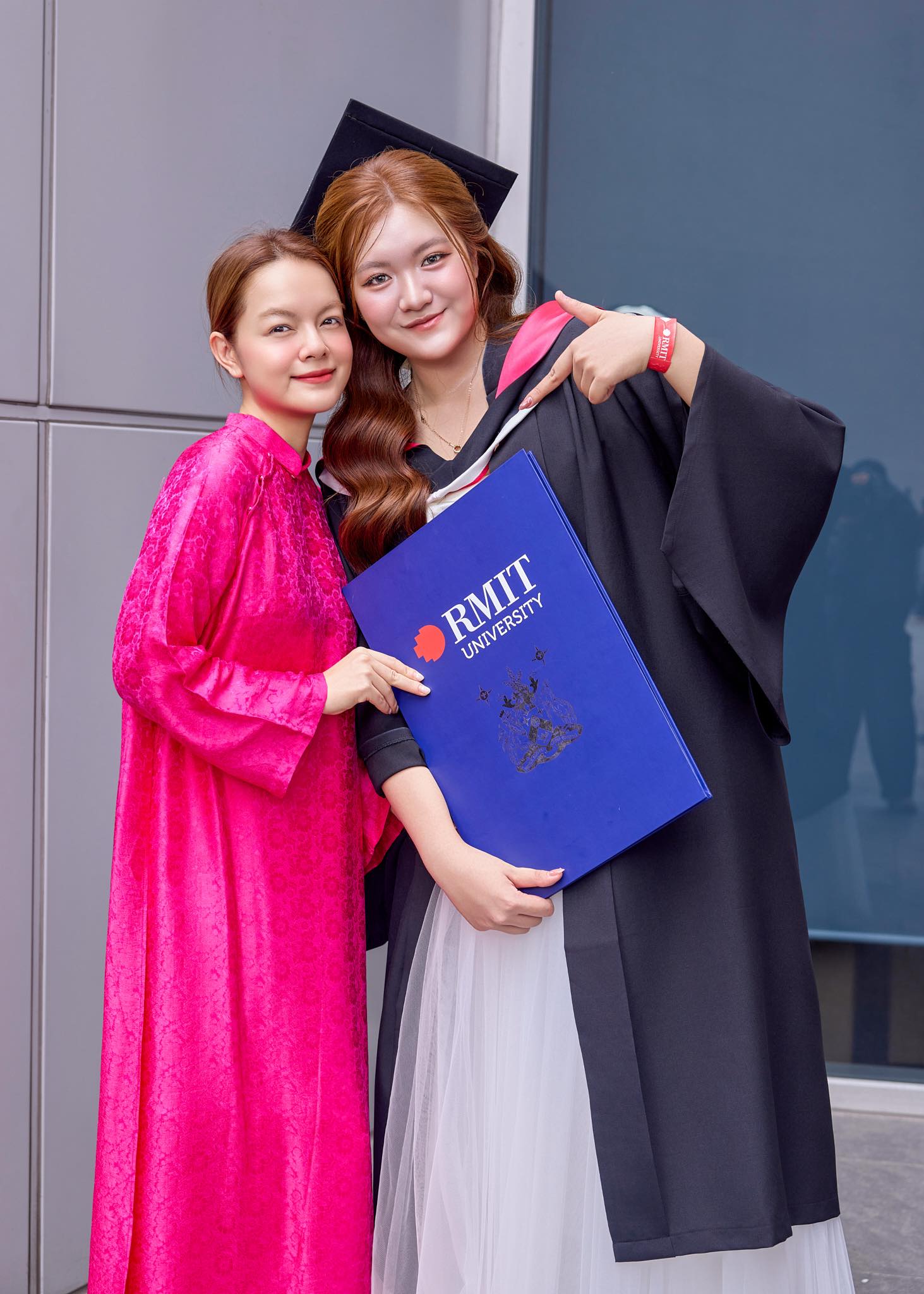 'Con gái' Phạm Quỳnh Anh gây chú ý: Tuổi 23 cao 1m82, cử nhân Đại học nổi tiếng- Ảnh 3.