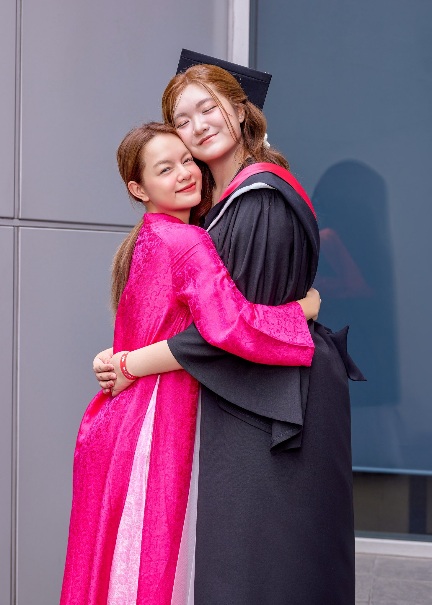 'Con gái' Phạm Quỳnh Anh gây chú ý: Tuổi 23 cao 1m82, cử nhân Đại học nổi tiếng- Ảnh 2.