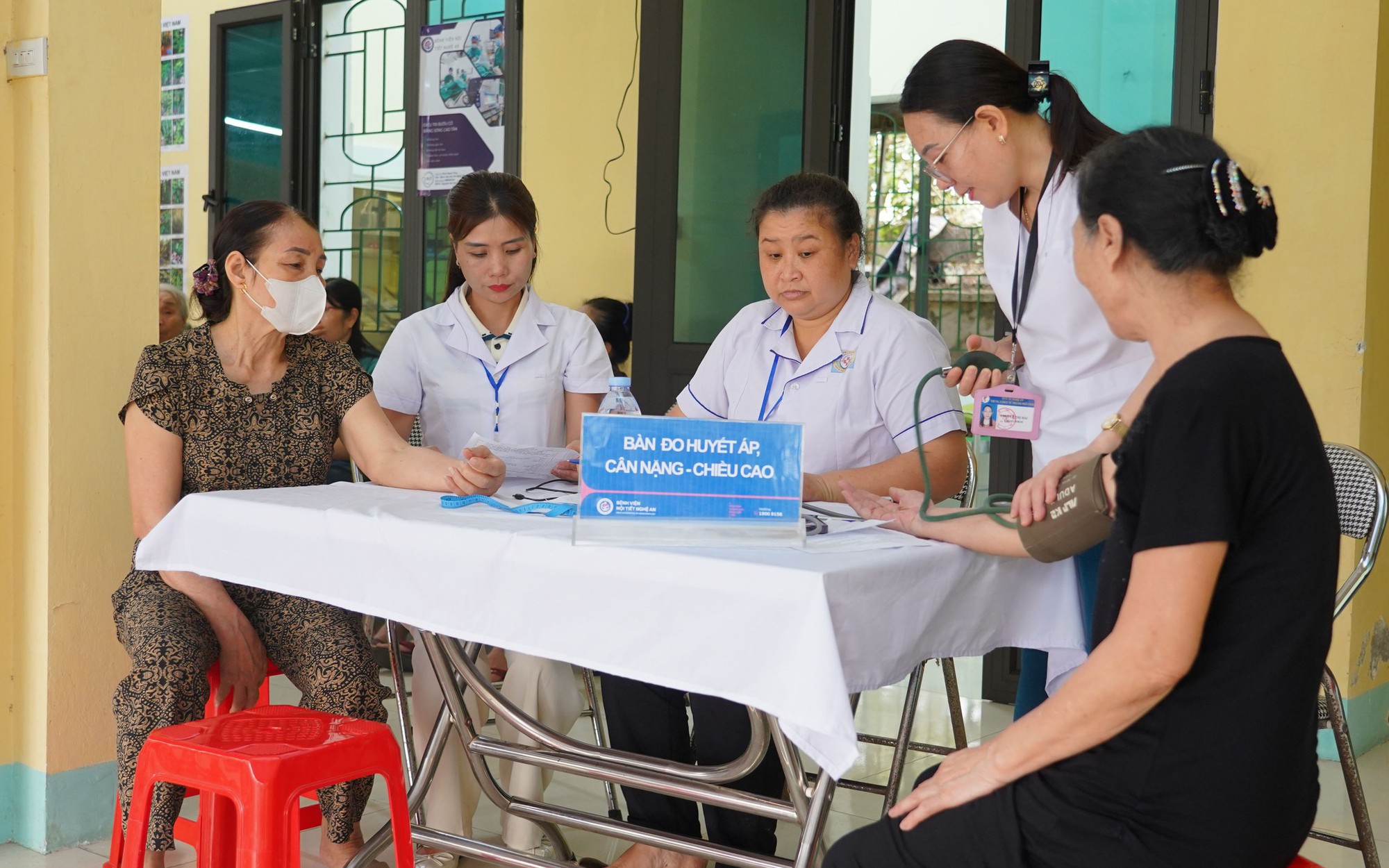 Khám sàng lọc miễn phí, phát hiện hàng chục ca đái tháo đường, bướu giáp tại cộng đồng