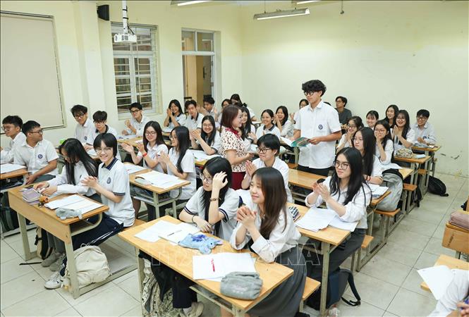 Nhiều địa phương mở đợt cao điểm ôn tập thi tốt nghiệp THPT cho học sinh- Ảnh 1.