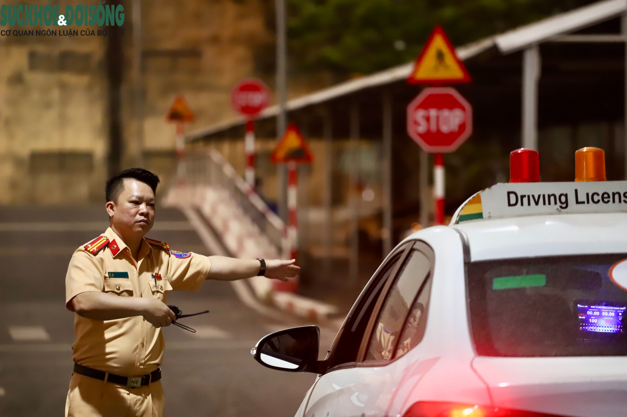 Sát hạch lái xe tại Hà Nội: Dùng công nghệ 'bịt cửa' gian lận- Ảnh 3.