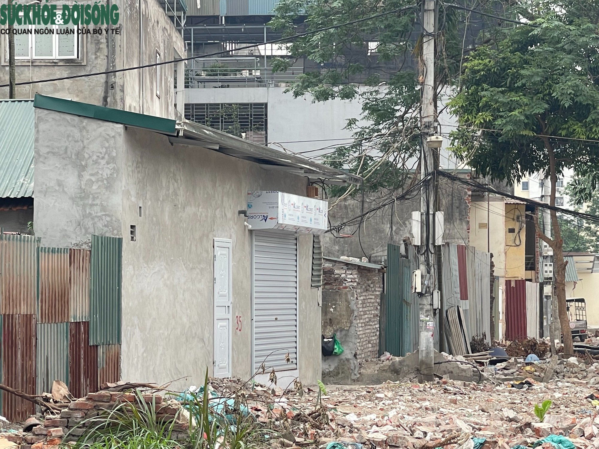 Xuất hiện nhiều ngôi nhà 'siêu mỏng, siêu méo' sau giải phóng mặt bằng ở Hà Nội- Ảnh 8.