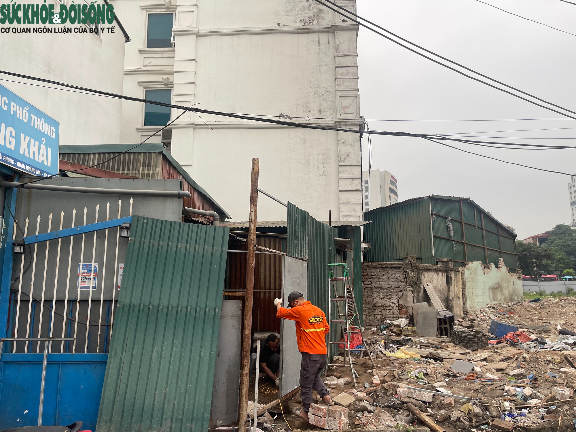 Xuất hiện nhiều ngôi nhà 'siêu mỏng, siêu méo' sau giải phóng mặt bằng ở Hà Nội- Ảnh 10.