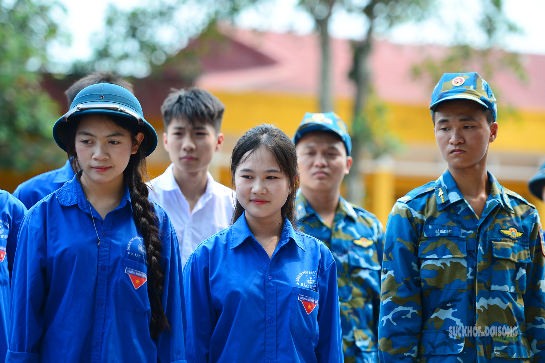 Bất ngờ nữ sinh lớp 12 trổ tài gấp chăn vuông như gạch- Ảnh 11.