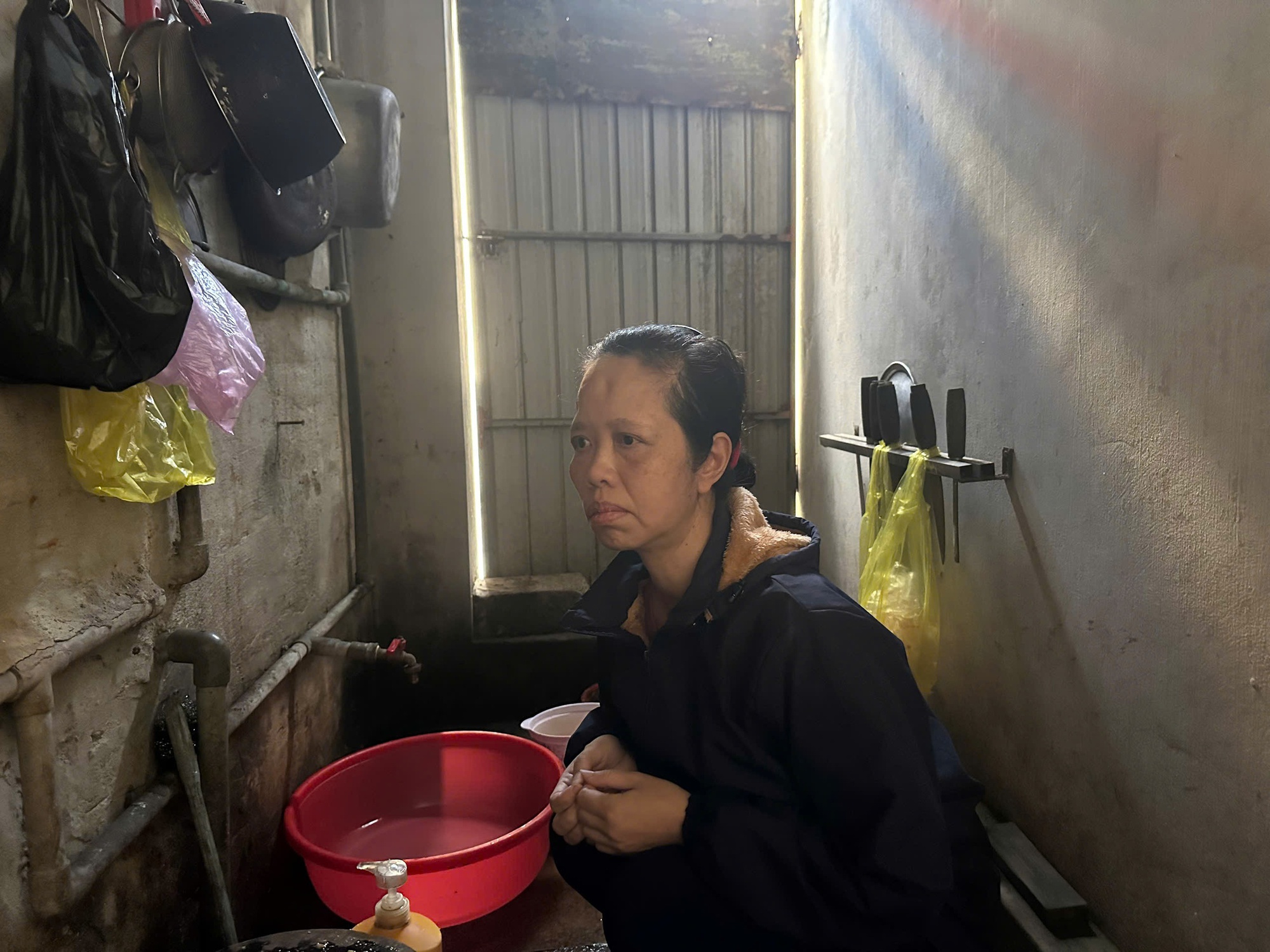 Người phụ nữ đơn thân kiệt quệ vì bệnh u não cần sự giúp đỡ- Ảnh 1.