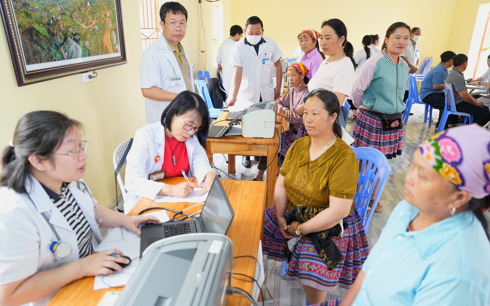 Bệnh viện Bạch Mai sẽ hỗ trợ chuyên môn để Sơn La có cơ sở y tế tuyến tuyến cuối của Tây Bắc- Ảnh 9.