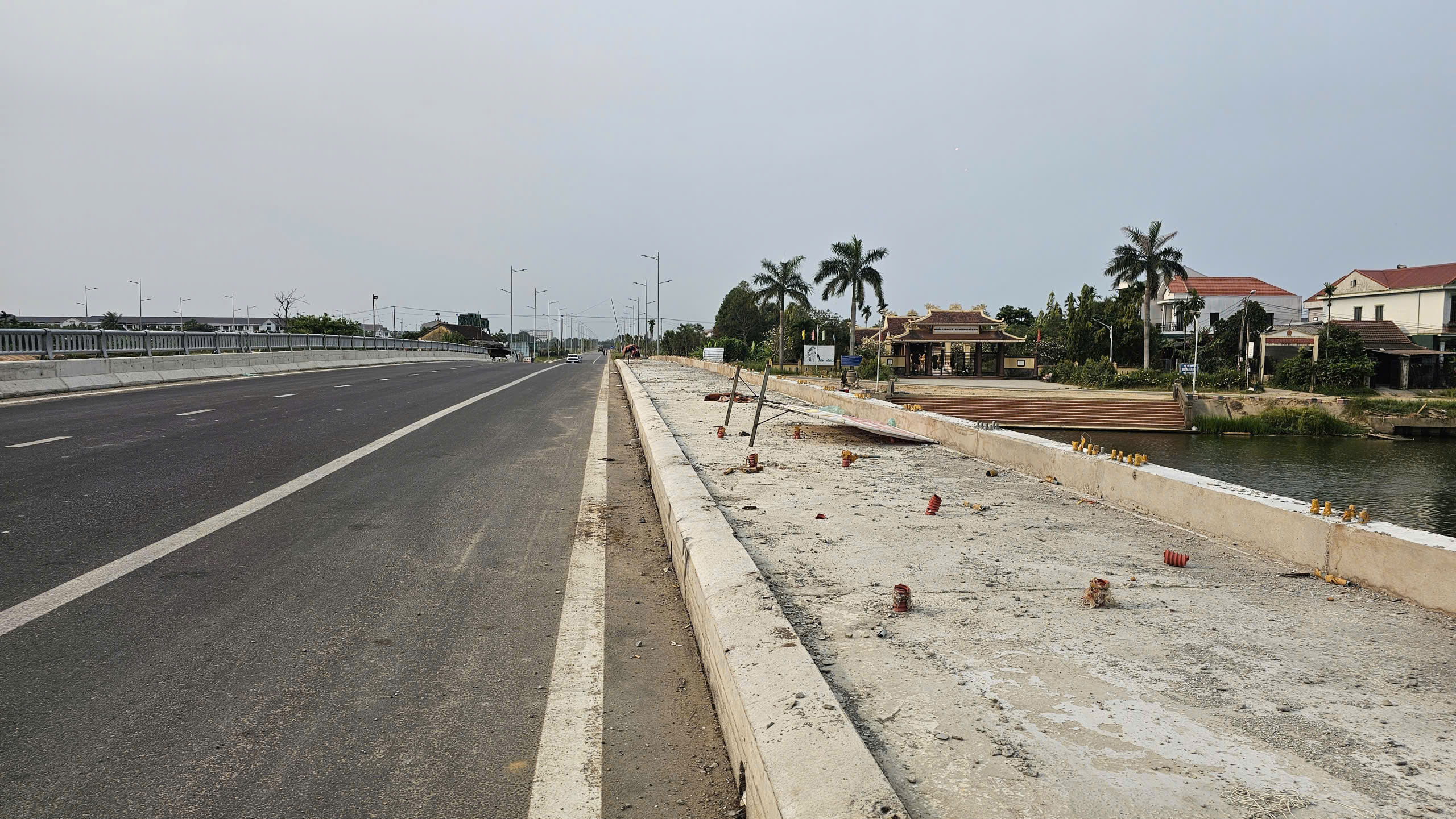 Hiện trạng 2 công trình hơn trăm tỷ ở Huế sau khi nhà thầu bị sa thải vì chậm tiến độ- Ảnh 8.