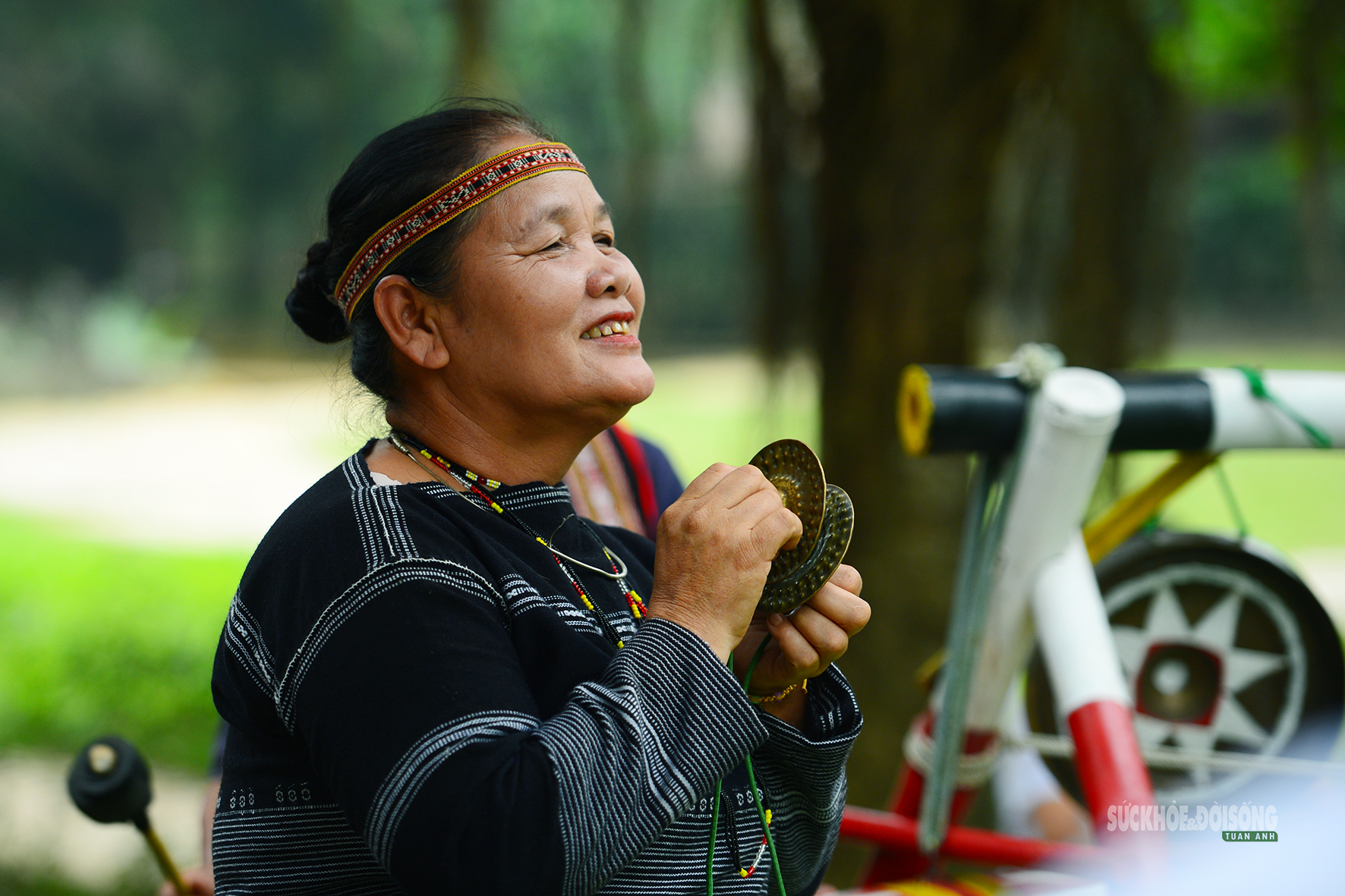 Rộn ràng 54 dân tộc hội tụ trong ngày về thăm làng- Ảnh 5.