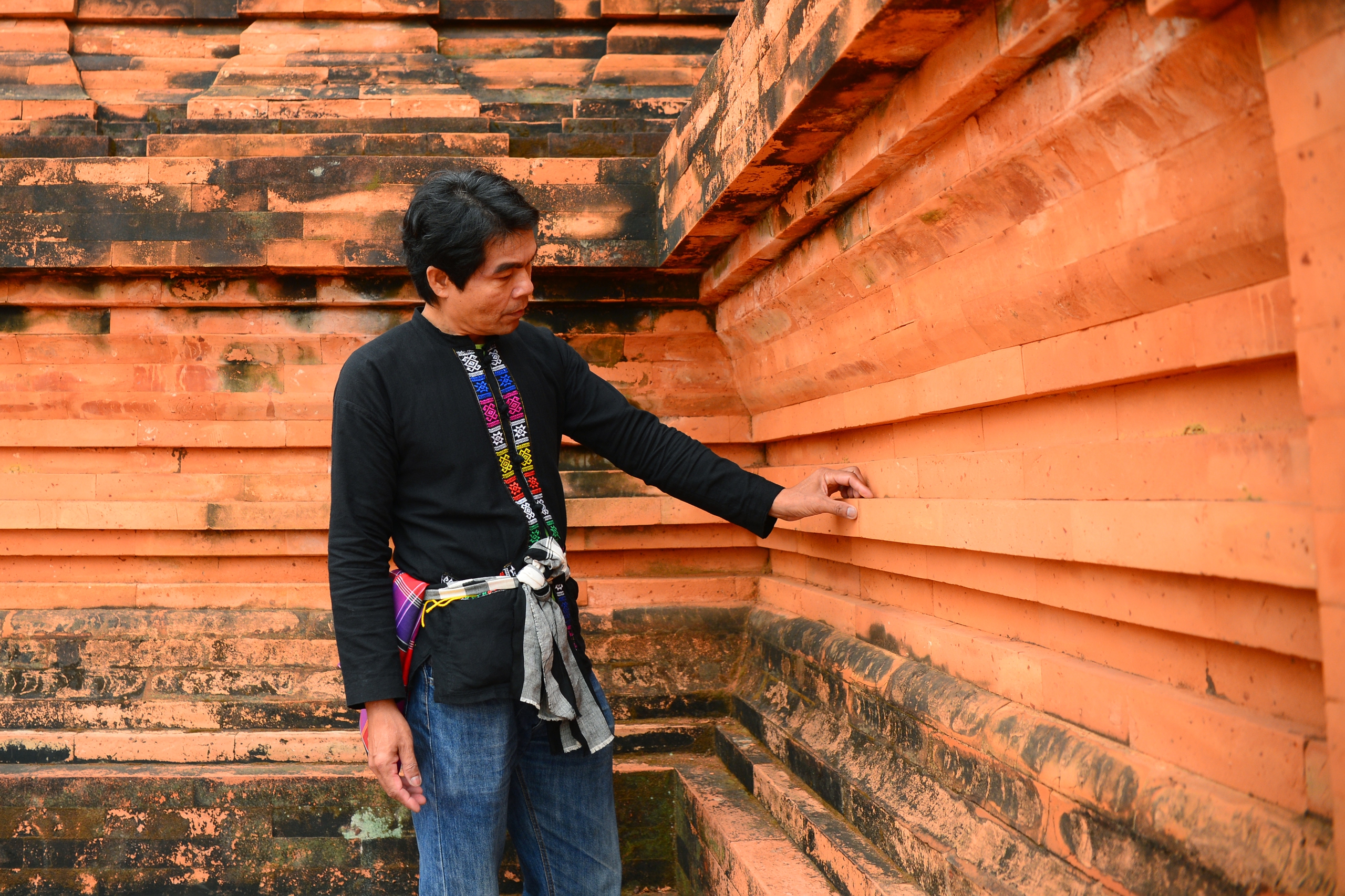 Rộn ràng 54 dân tộc hội tụ trong ngày về thăm làng- Ảnh 8.