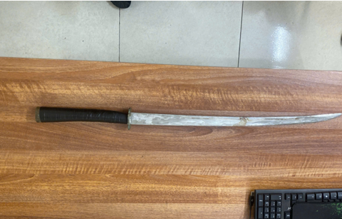 Hải Phòng: Triệt phá nhóm thanh thiếu niên dàn cảnh bán xe rồi vác kiếm cướp lại- Ảnh 1.