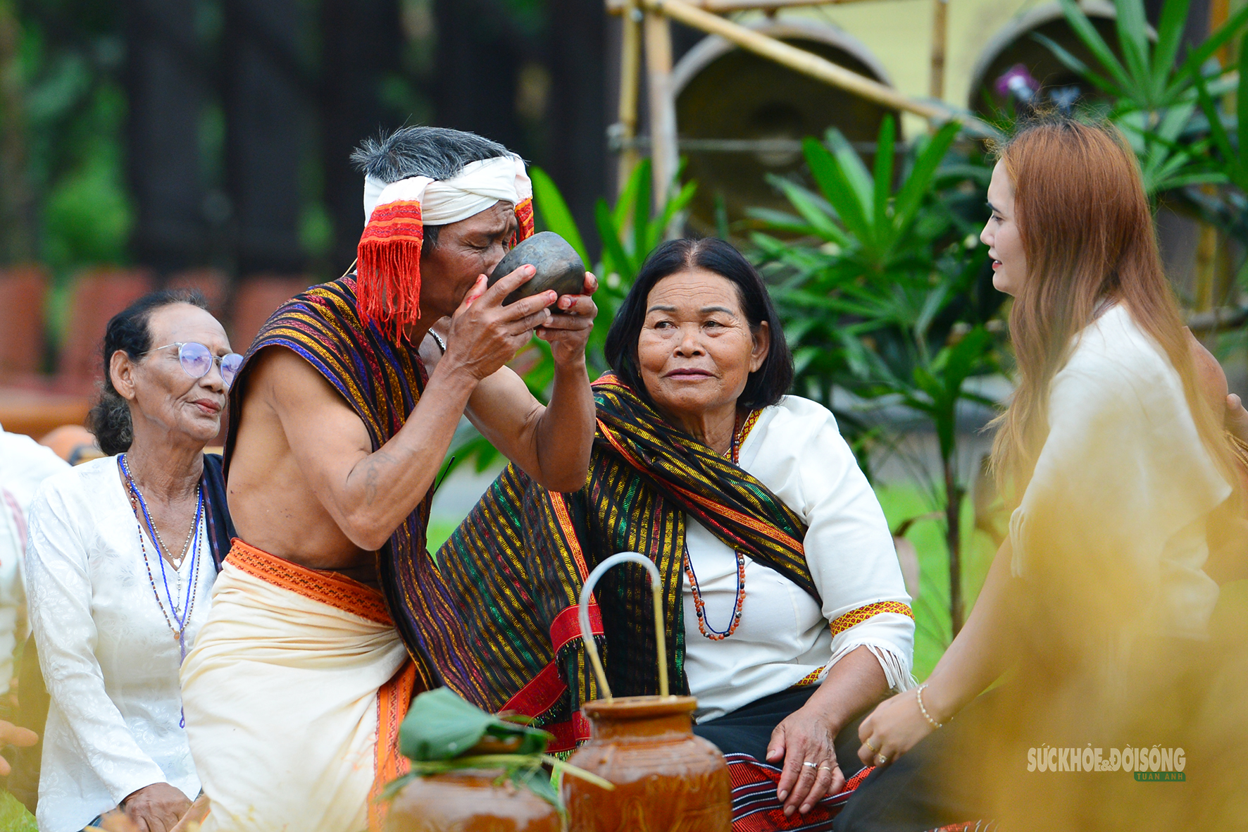 [Ảnh] Người Chu Ru mang mùa vàng từ đại ngàn về Thủ đô- Ảnh 10.