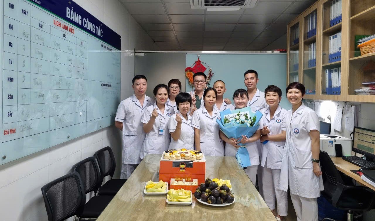 'Ngôi nhà' của những người chạy thận ở phía trong chợ Giời- Ảnh 6.