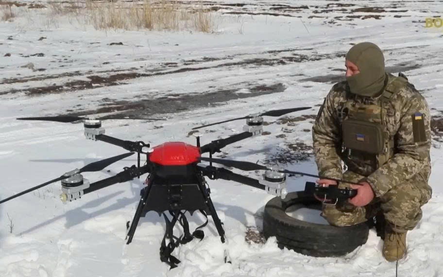 "Máy bay ném bom mini" giúp Ukraine giành lợi thế lớn trước Nga