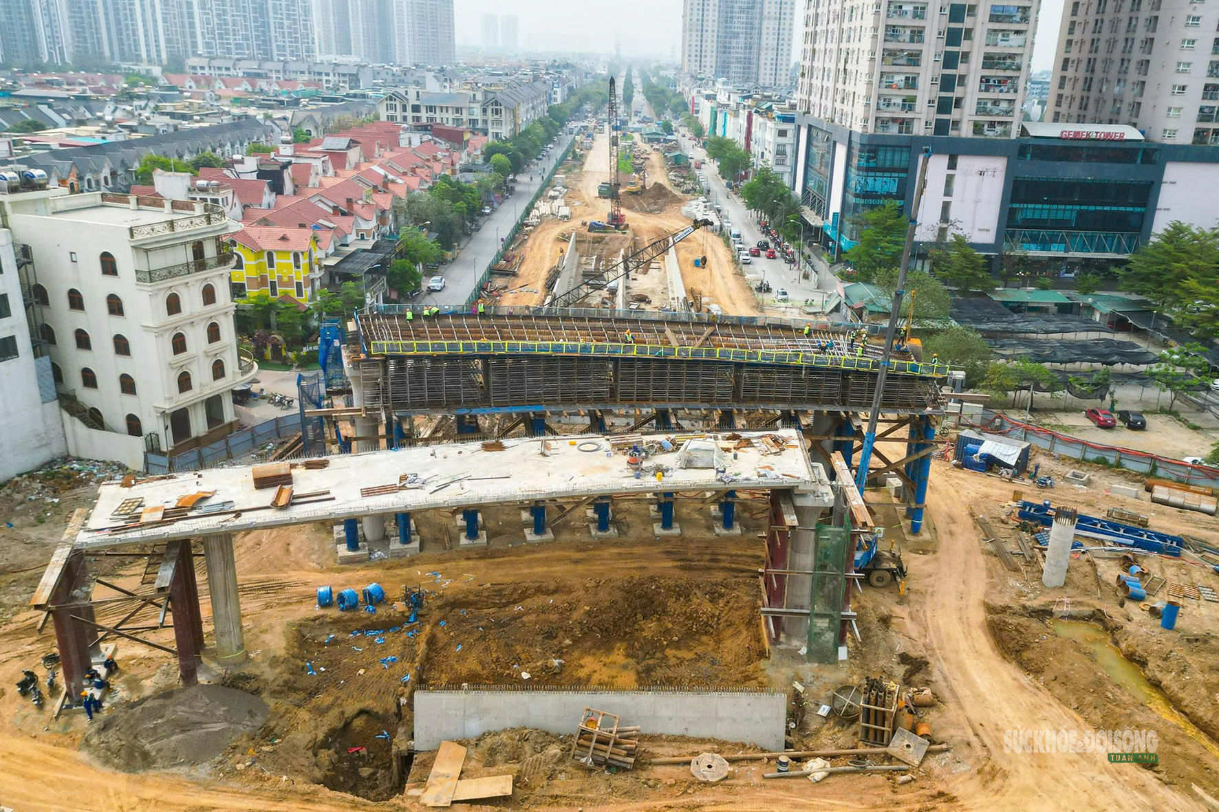 Sau gần 1 năm, nút giao nghìn tỷ Vành đai 3,5 - Đại lộ Thăng Long rõ hình hài- Ảnh 2.