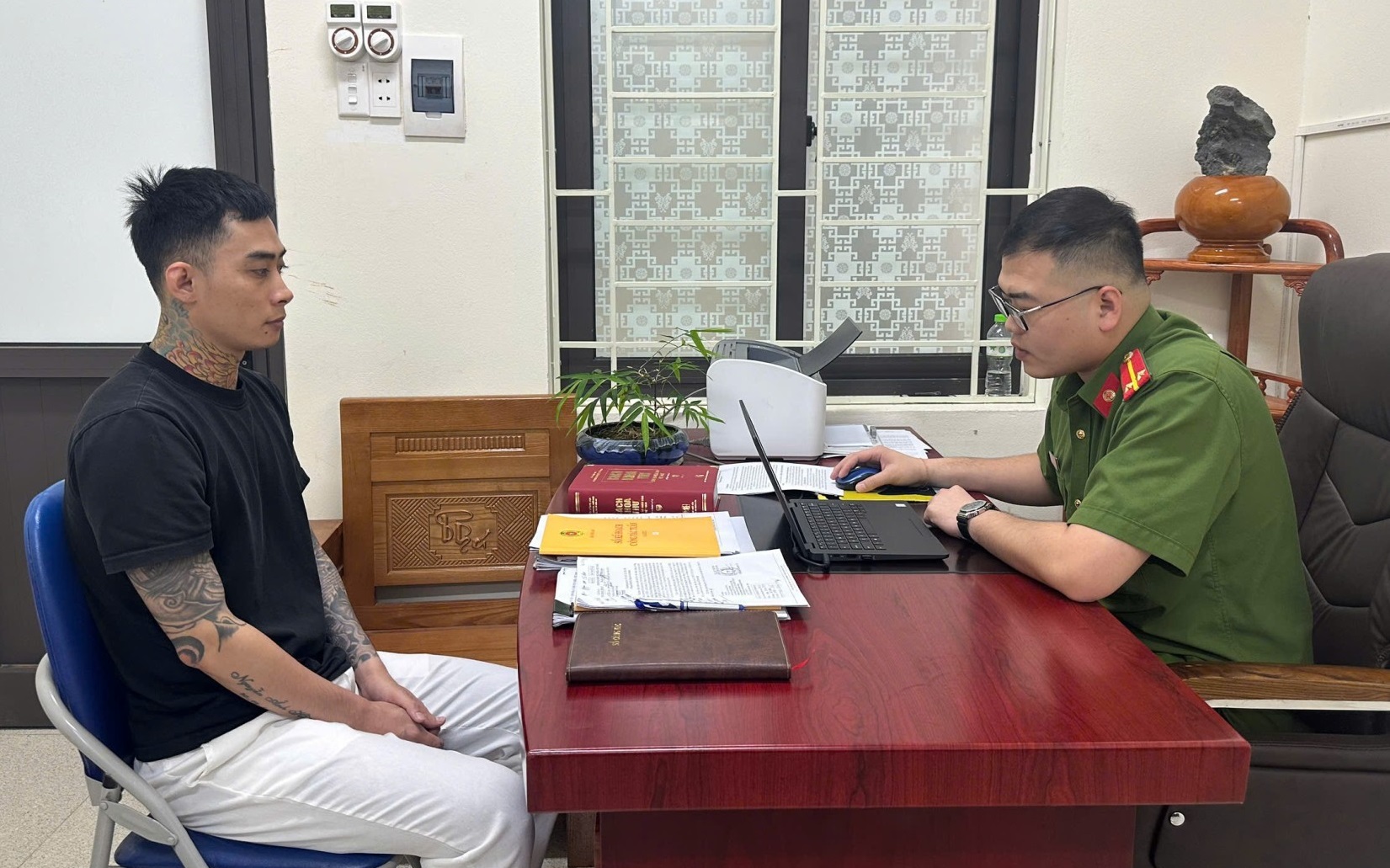 Báo tin giả bị cướp để che giấu việc chiếm dụng tiền của công ty- Ảnh 2.