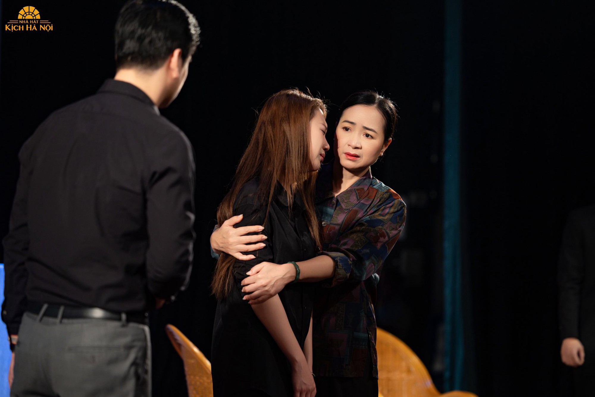 Đời thực trong căn biệt thự mặt phố của nữ NSƯT đóng vai mẹ Thanh Sơn phim 'Đồng hồ đếm ngược'- Ảnh 3.