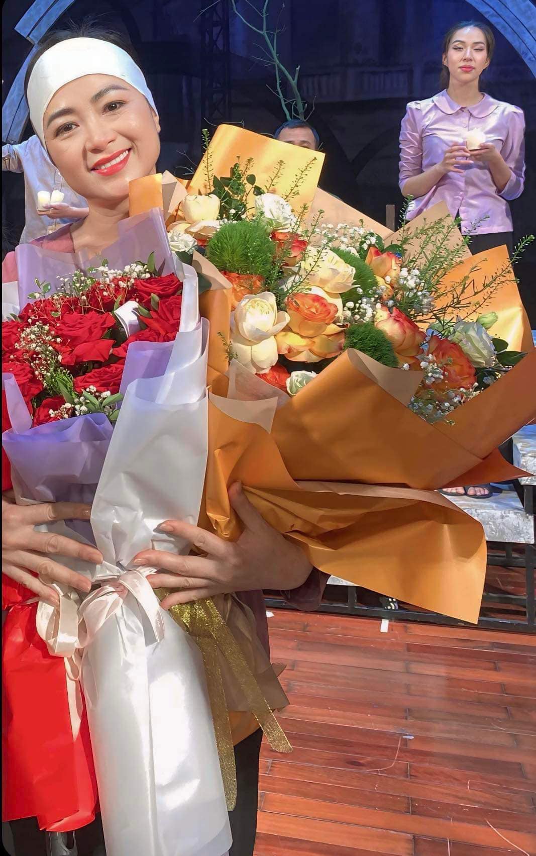 Đời thực trong căn biệt thự mặt phố của nữ NSƯT đóng vai mẹ Thanh Sơn phim 'Đồng hồ đếm ngược'- Ảnh 4.